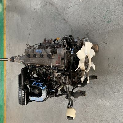 120-121KW ニッサン パラドン KA24 ピックアップに使用されるガス/ガソリンエンジン