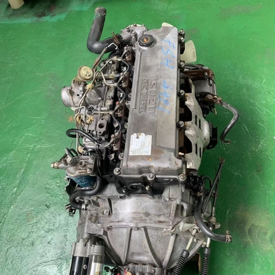 Euro 5 136 hp 6 スピード マニュアル 4HF1 Isuzu エンジン バン用 エンジン用部品