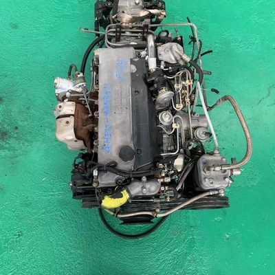 OEM ODM Isuzu 4HE1T バス NPR トラック オートパーツ用 ディーゼルエンジン